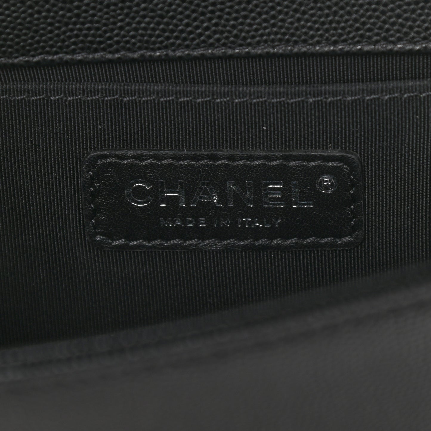 Caviar Chevron Quilted Small Boy Flap Black