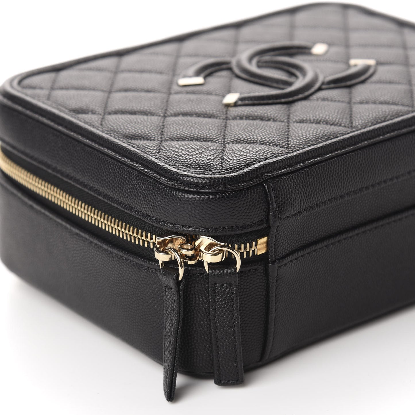 Caviar Quilted Medium CC Filigree Vanity Case Black