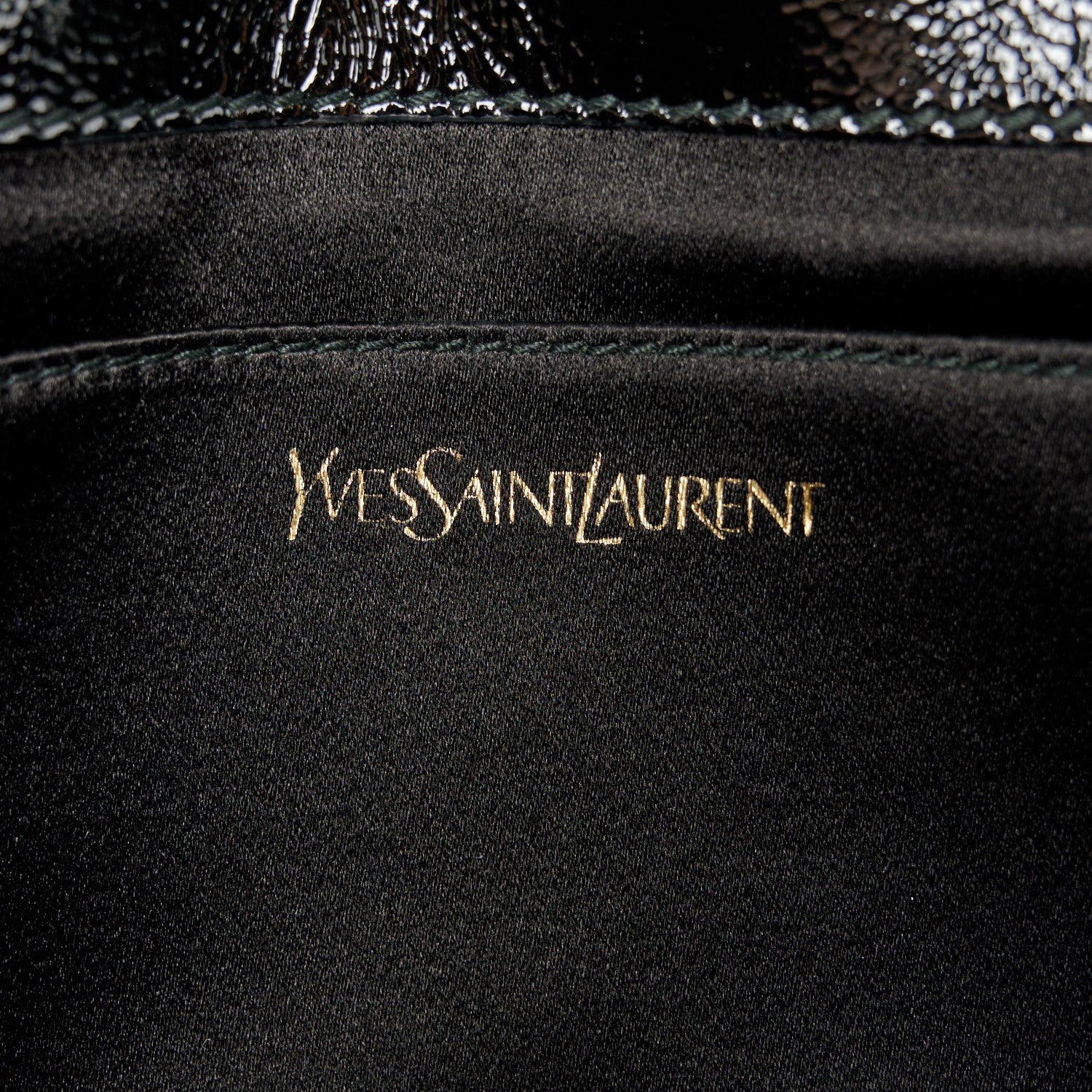 Saint Laurent Textured Patent Monogram Large Belle De Jour Clutch Black 6 of 8