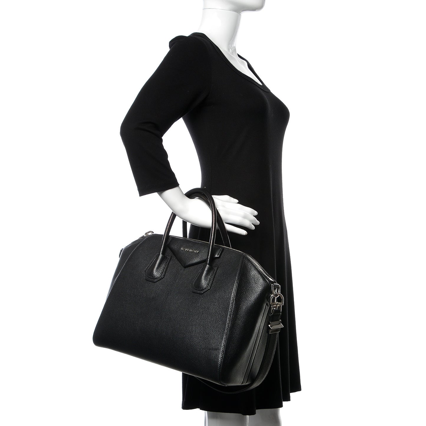 Sugar Goatskin Medium Antigona Black