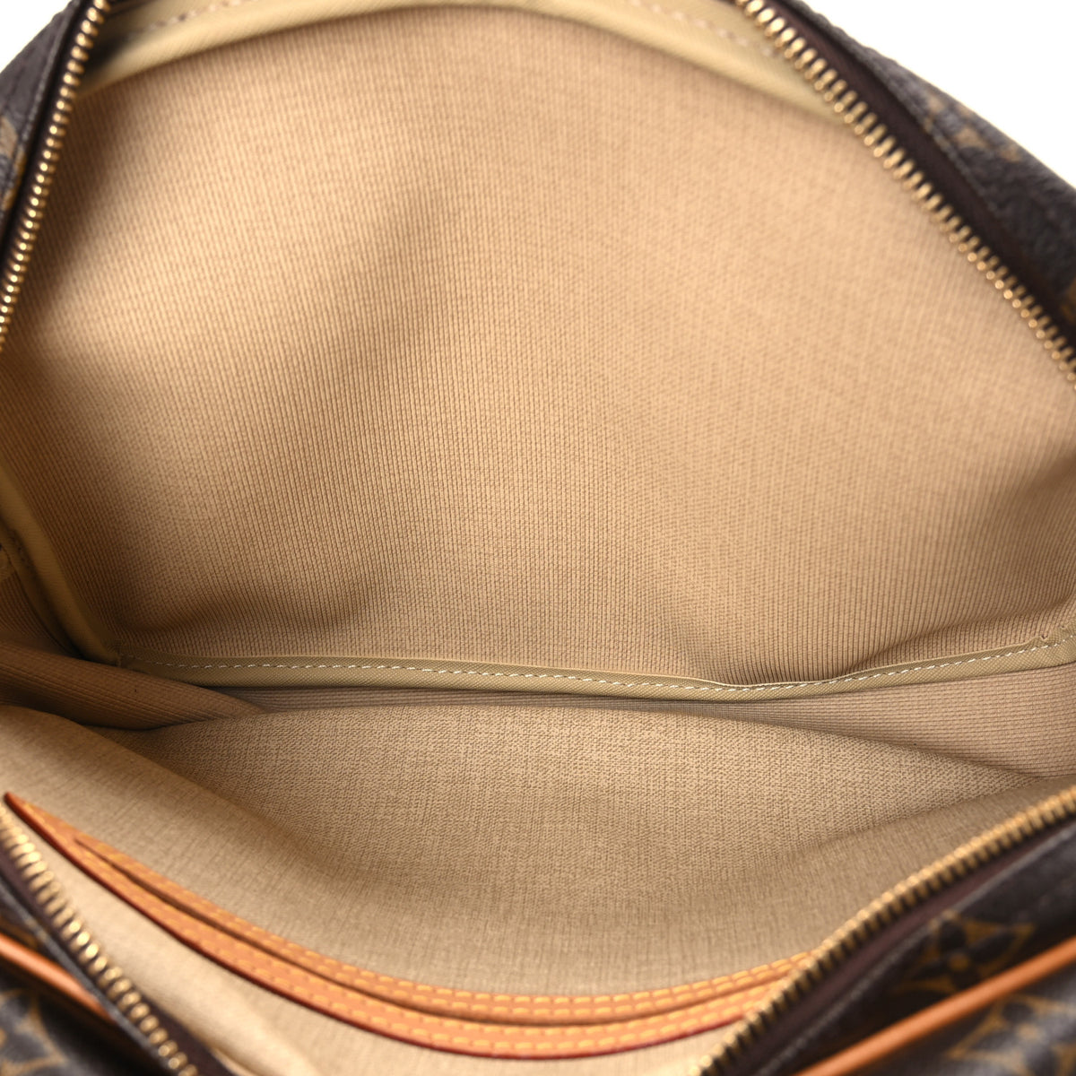 Louis Vuitton Monogram Reporter PM 6 of 11