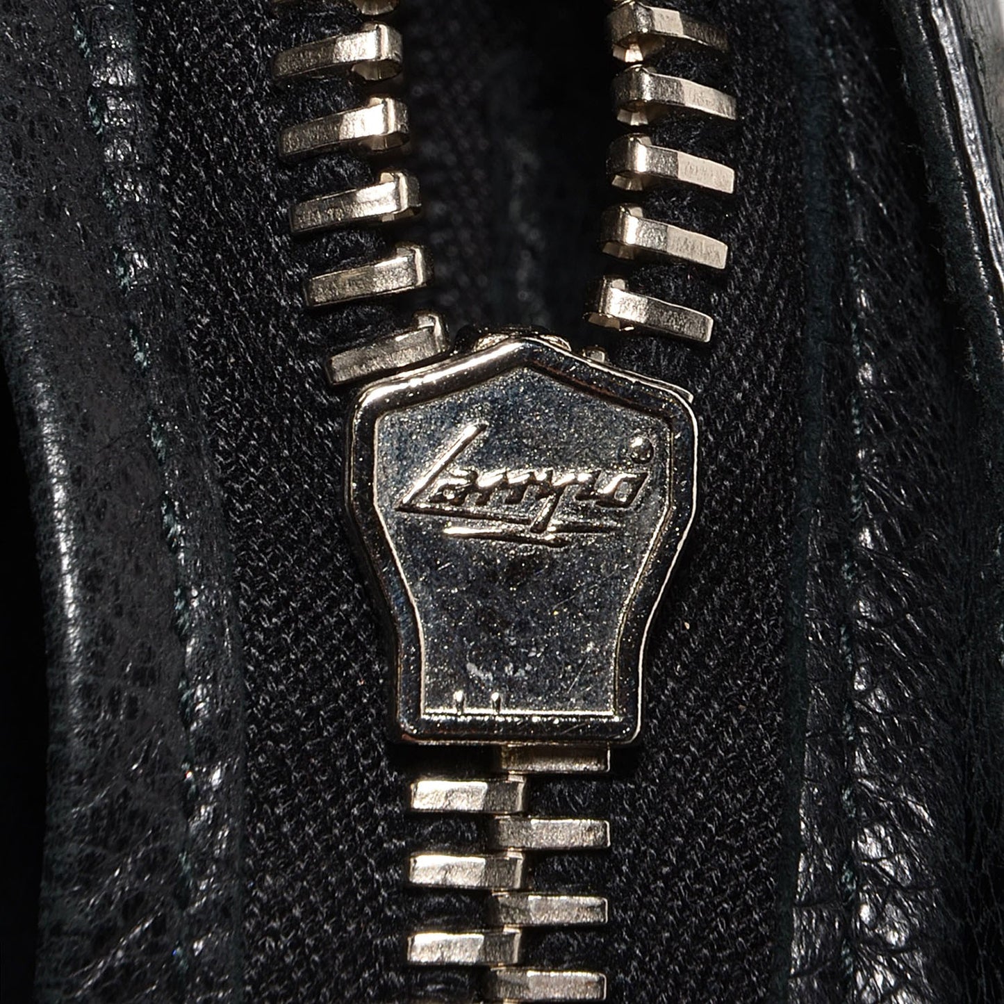 Agneau Giant 21 Silver Hardware City Black