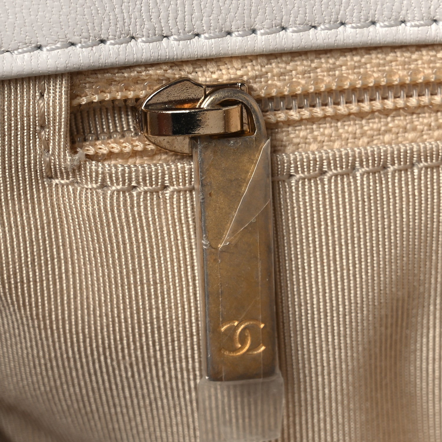 Chanel Goatskin Quilted Medium Chanel 19 Flap White 11 of 12
