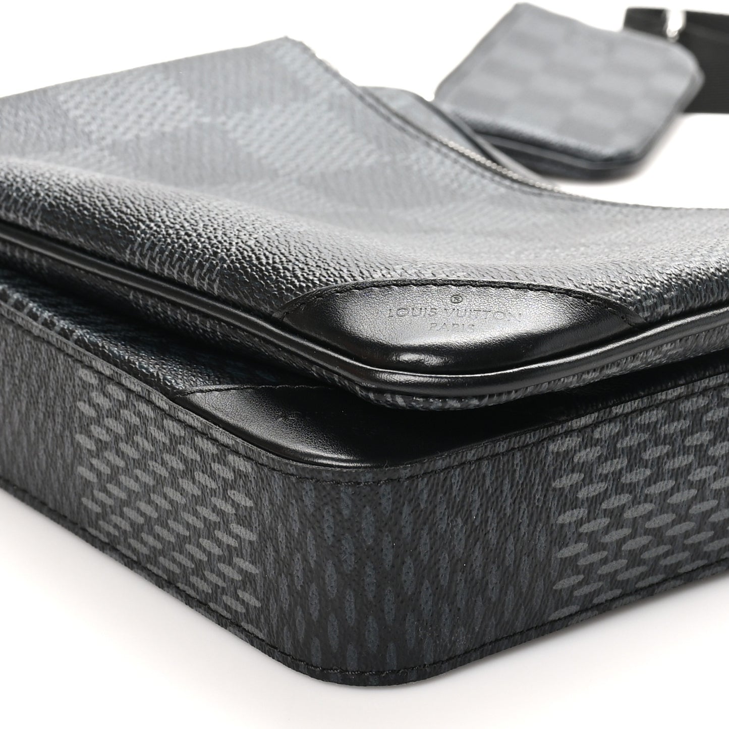 Damier Graphite 3D Trio Messenger