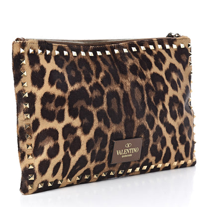Valentino Garavani Calf Hair Leopard Print Rockstud Zip Wristlet Pouch Leopard 3 of 9