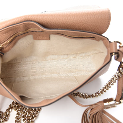 Gucci Pebbled Calfskin Medium Soho Flap Crossbody Camelia 4 of 9
