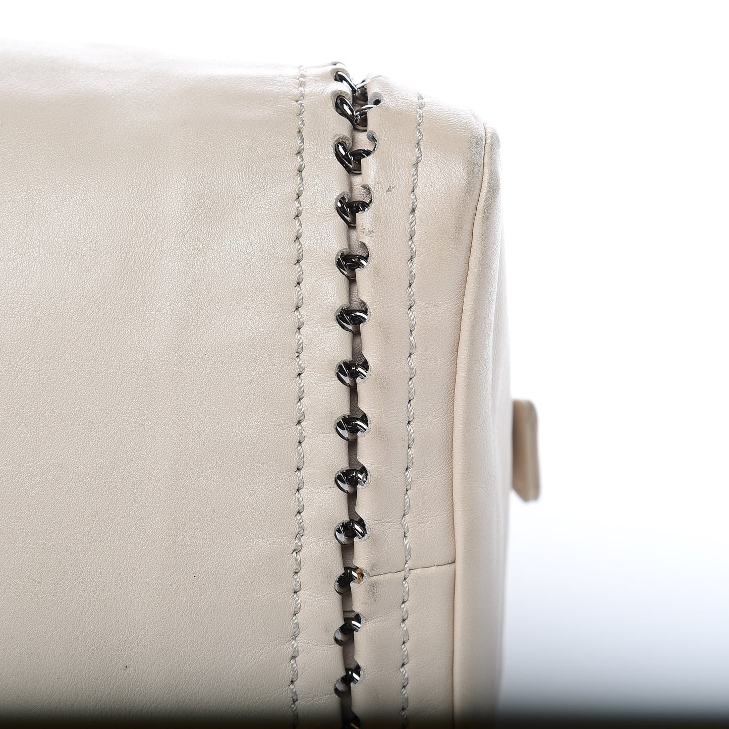 Smooth Calfskin Medium Luxe Ligne Bowler White