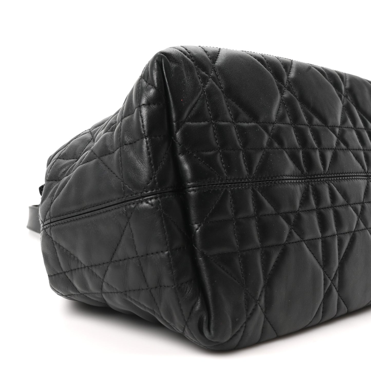 Calfskin Macrocannage Medium Toujours Black