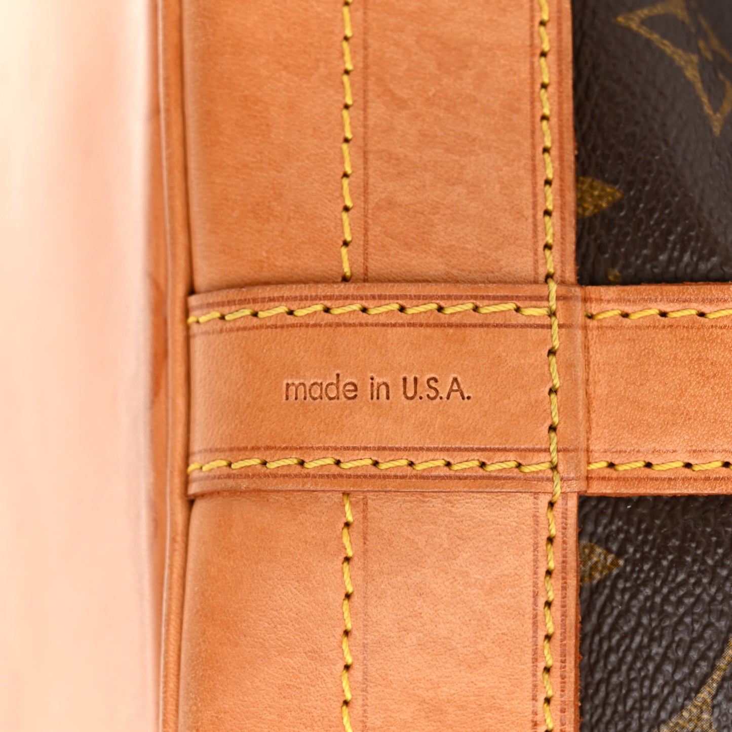 Monogram Noe