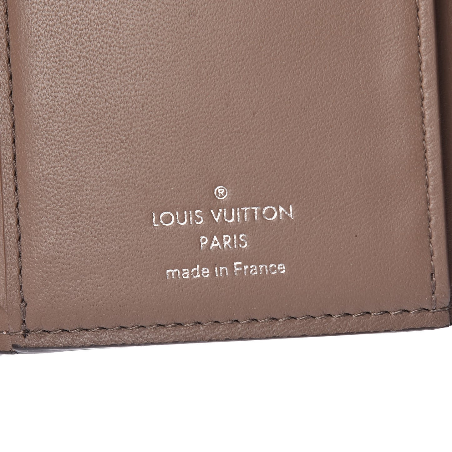 Taurillon Capucines Compact Wallet Magnolia