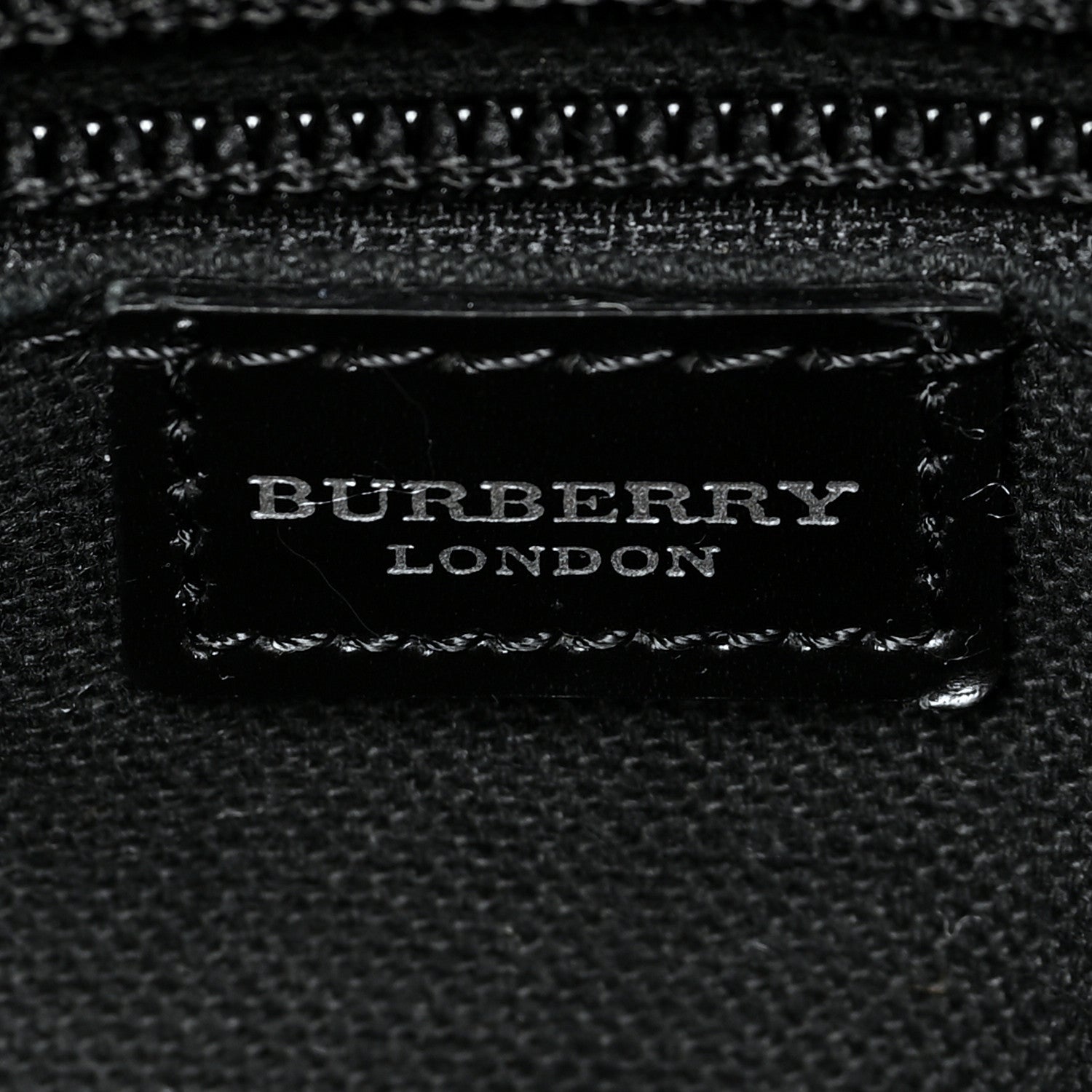 Burberry House Check Boston Black 6 of 11