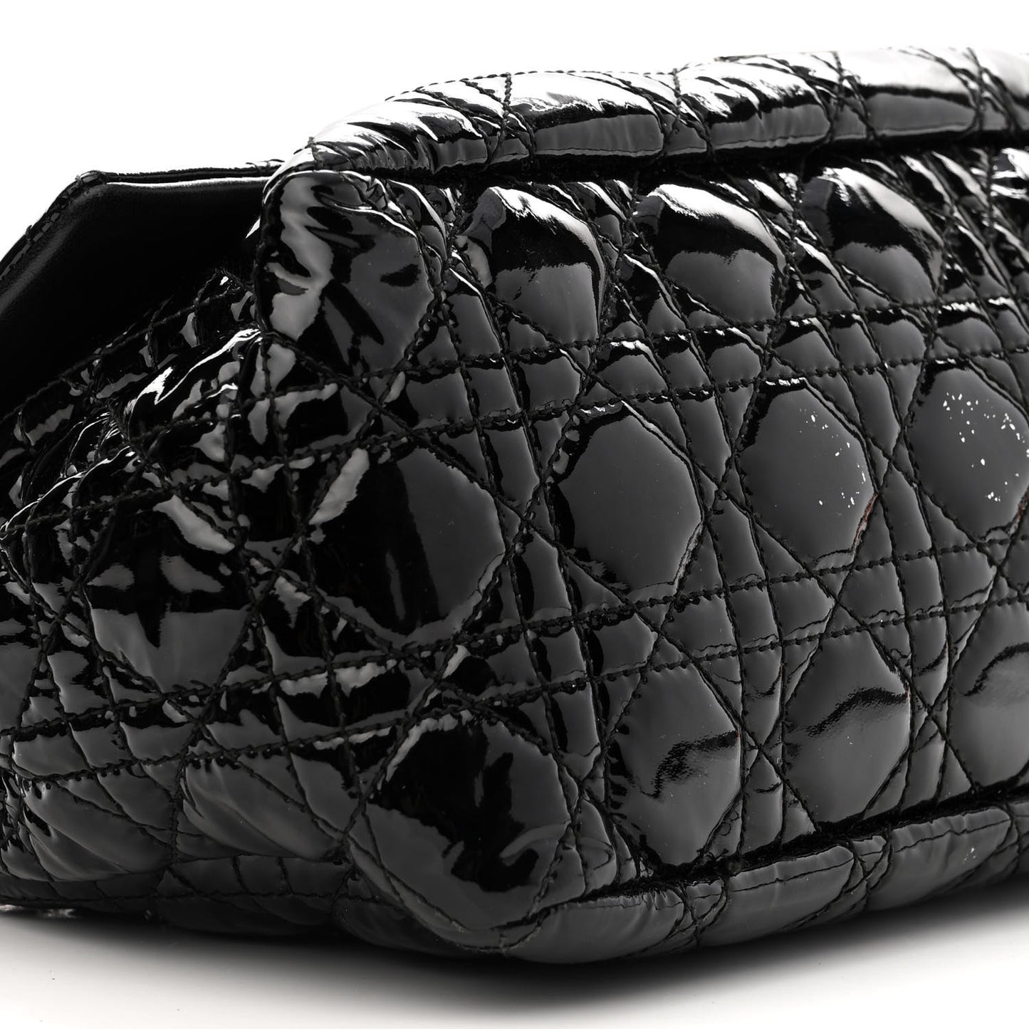 Patent Cannage New Lock Flap Black