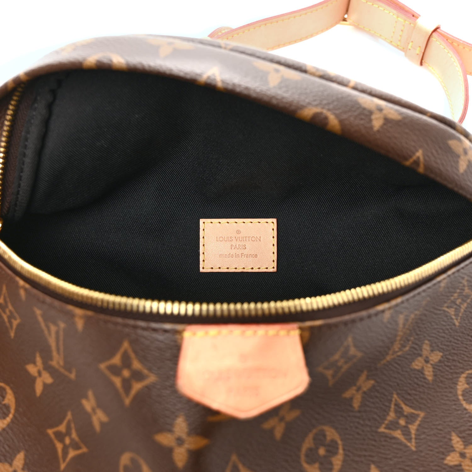 Louis Vuitton Monogram Bumbag 6 of 9