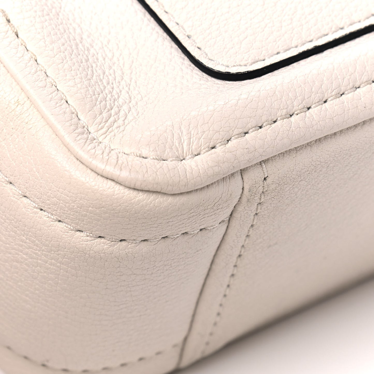 Supple Natural Grain Calfskin The Softshot 21 Bag Cream