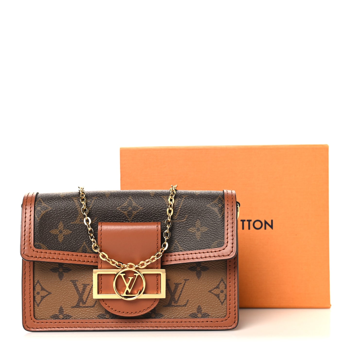 Reverse Monogram Dauphine Chain Wallet