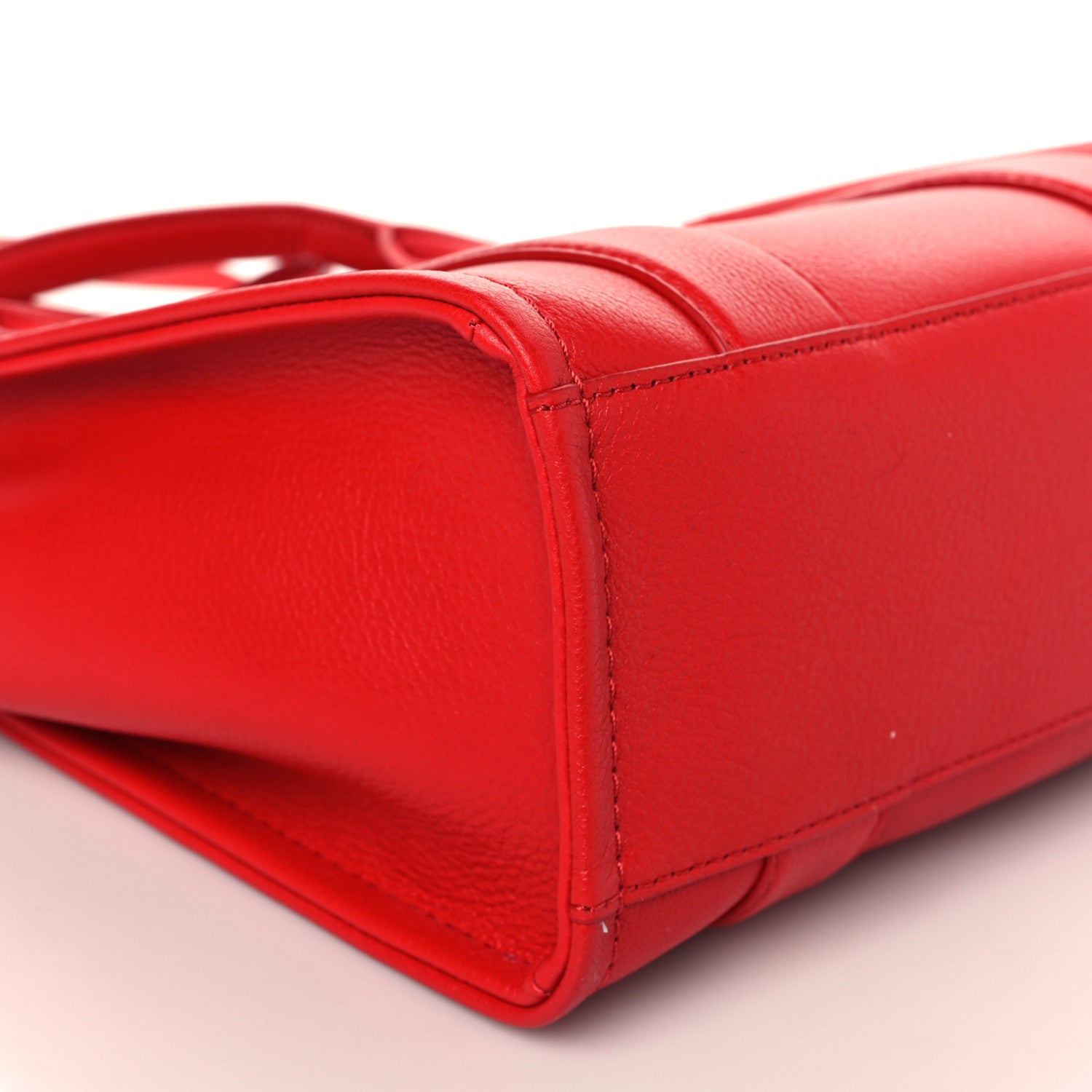 Marc Jacobs Grained Calfskin Small The Tote Bag True Red 8 of 9