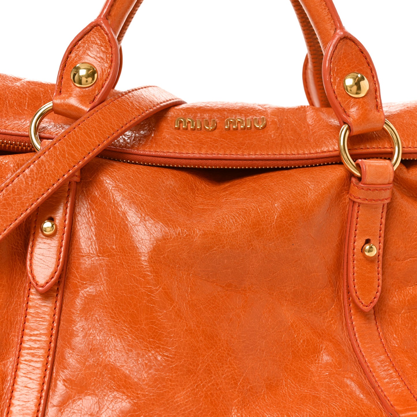 Vitello Lux Medium Bow Bag Amarena