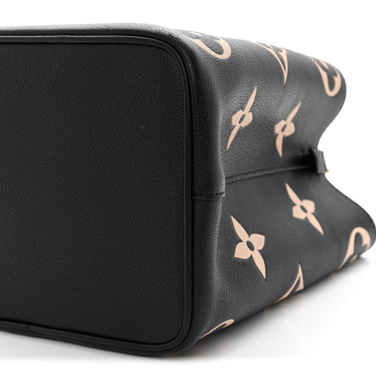 Louis Vuitton Empreinte Monogram Giant Neonoe MM Black Beige 10 of 10