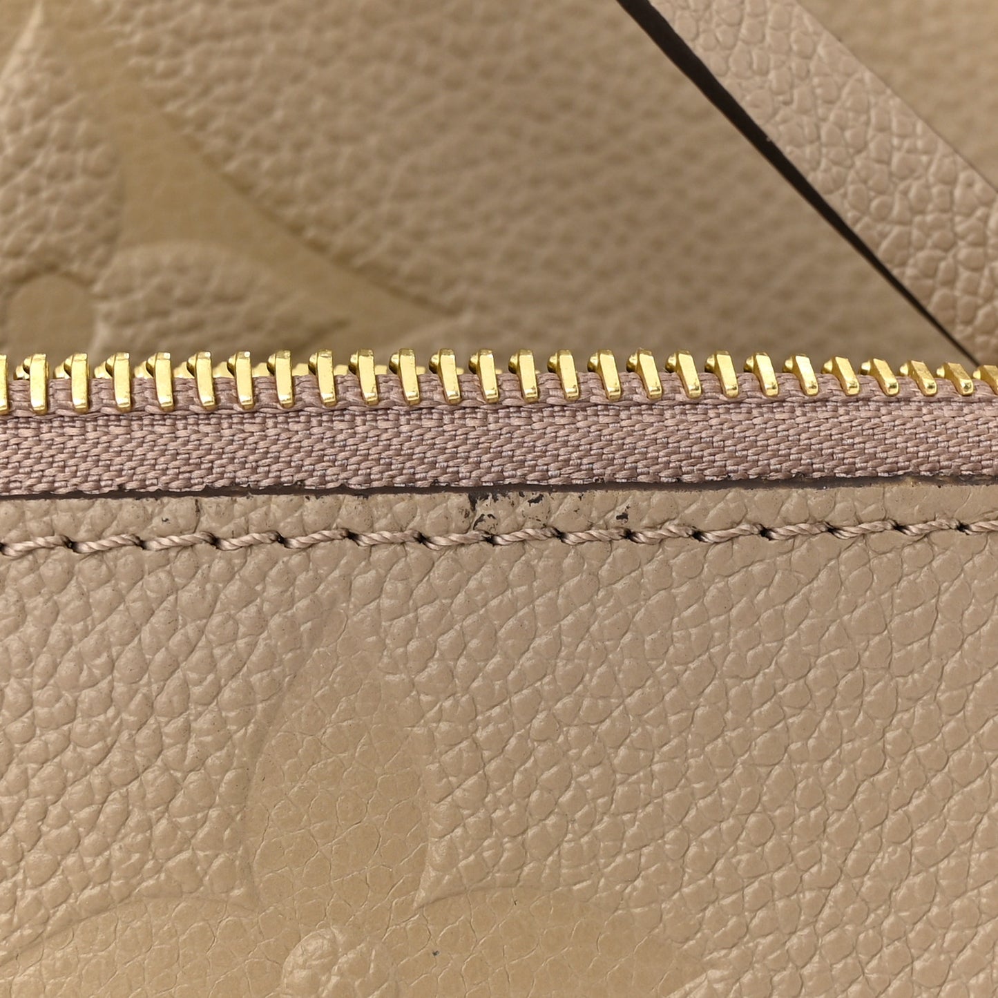 Empreinte Monogram Giant Neverfull MM Tourterelle