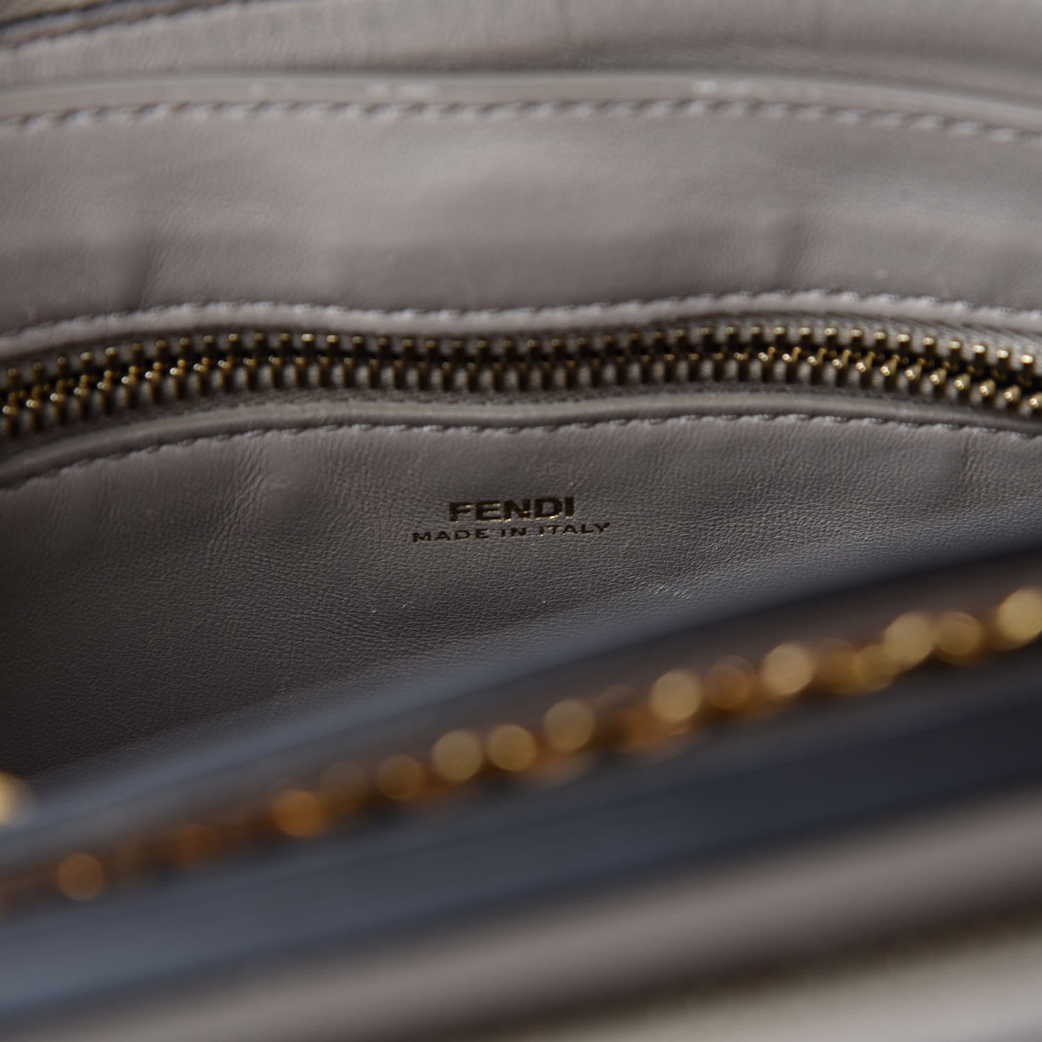 Fendi Shiny Nappa Trapuntata Chain Small DotCom Click Chain Satchel Grigio Polvere 9 of 11