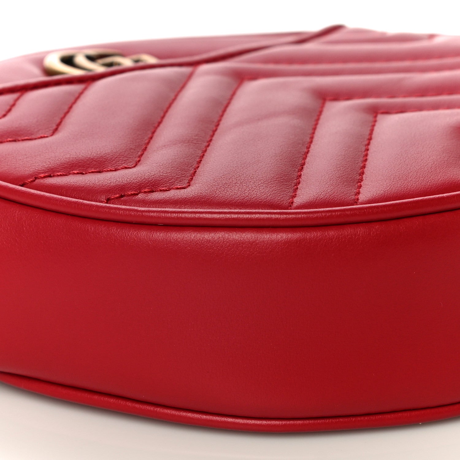 Gucci Calfskin Matelasse GG Marmont Round Wrist Wallet Hibiscus Red 9 of 10