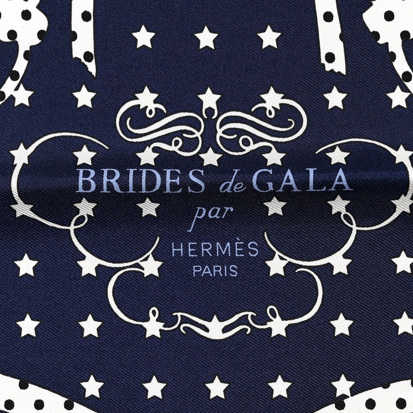 Silk Balade En Berline Application Coeur Scarf 70 Marine White Black