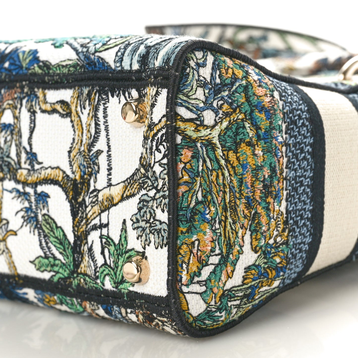 Canvas Embroidered Etoile de Voyage Medium Lady D-Lite Multicolor