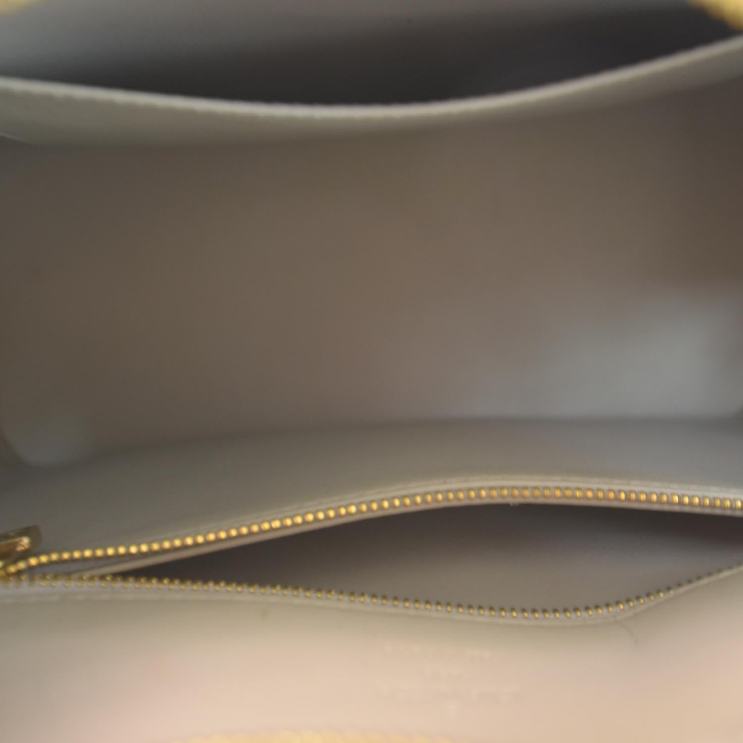 Louis Vuitton Vernis Houston Beige 6 of 9