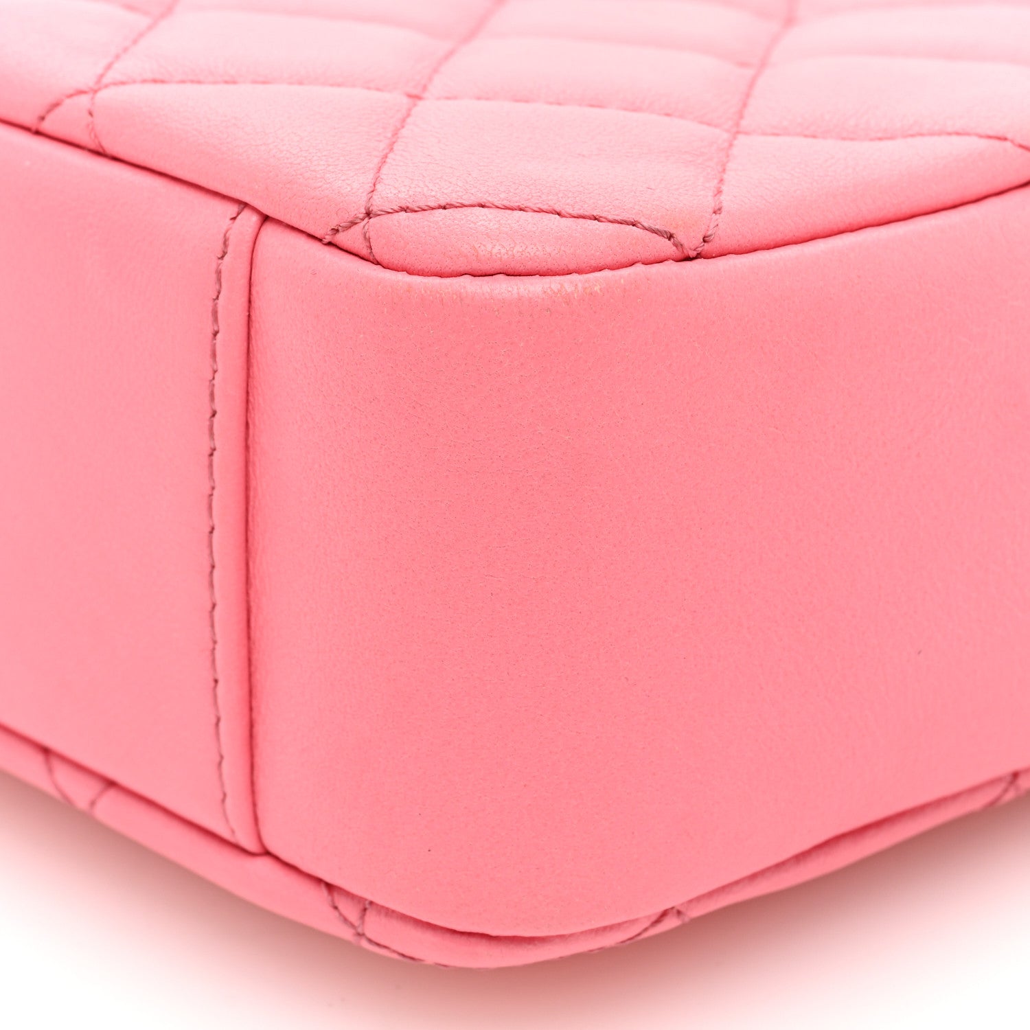 Chanel Lambskin Quilted CC Pearl Crush Camera Case Pink 10 of 10