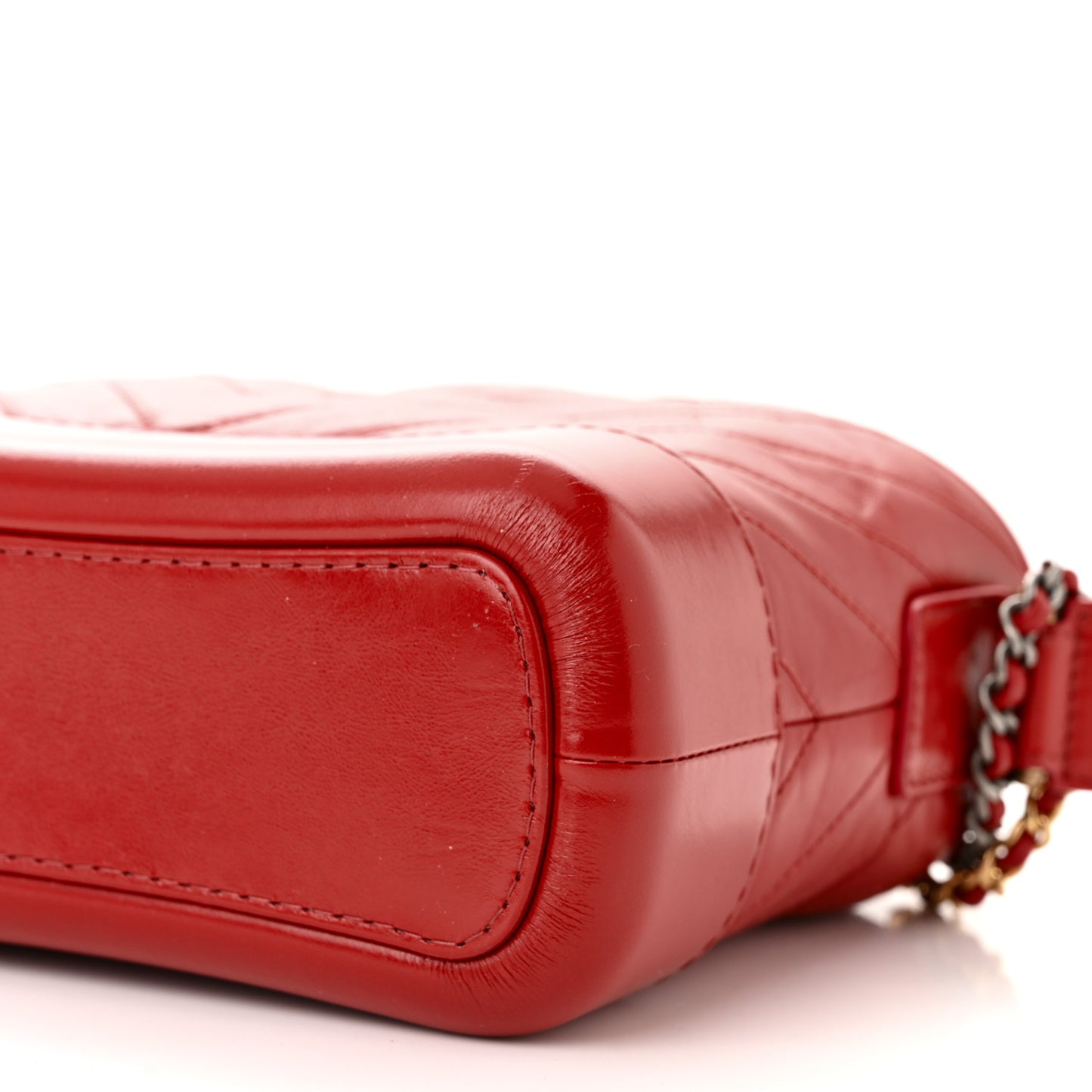 Aged Calfskin Chevron Quilted Small Gabrielle Hobo Red