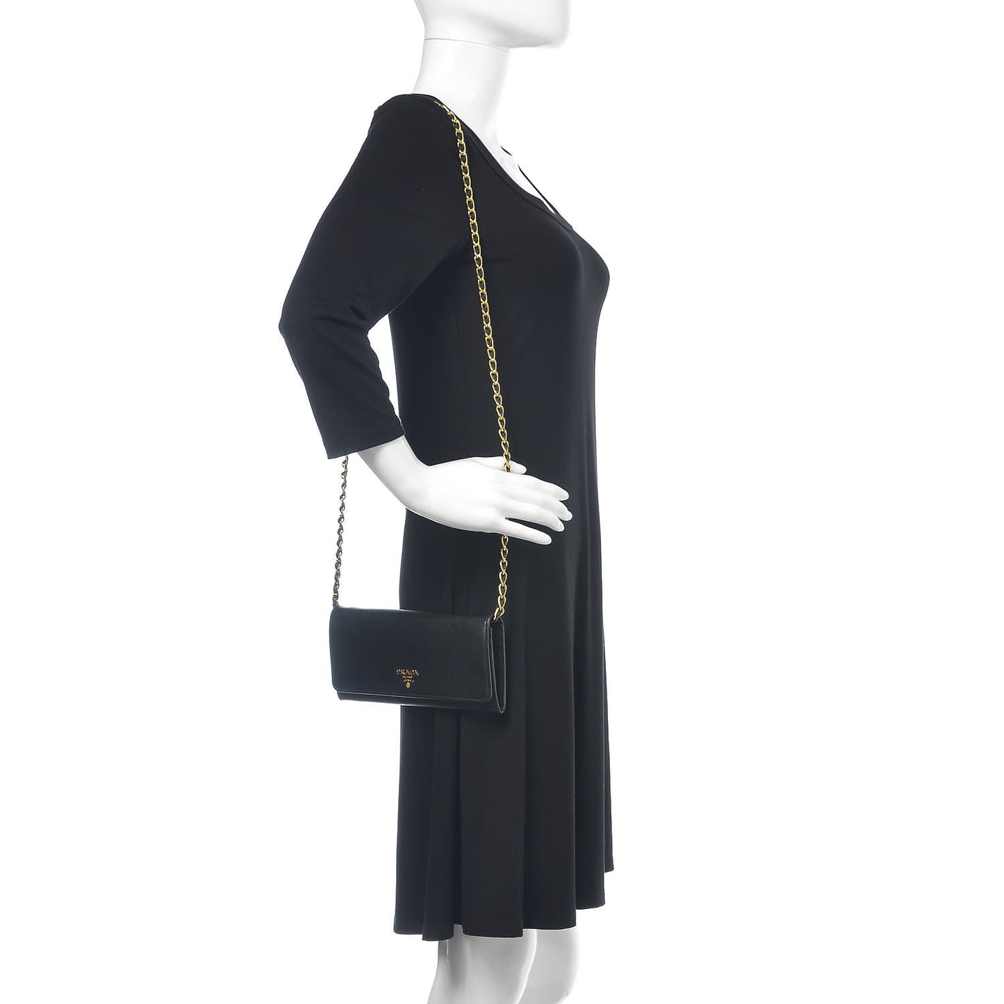 Saffiano Metal Oro Chain Wallet Black