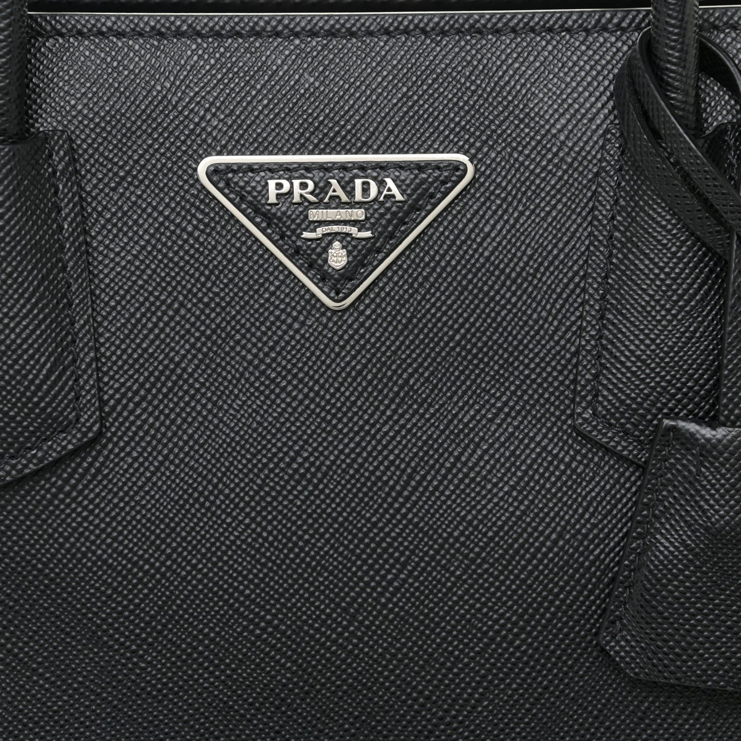 Saffiano Cuir Medium Tote Black Fuoco