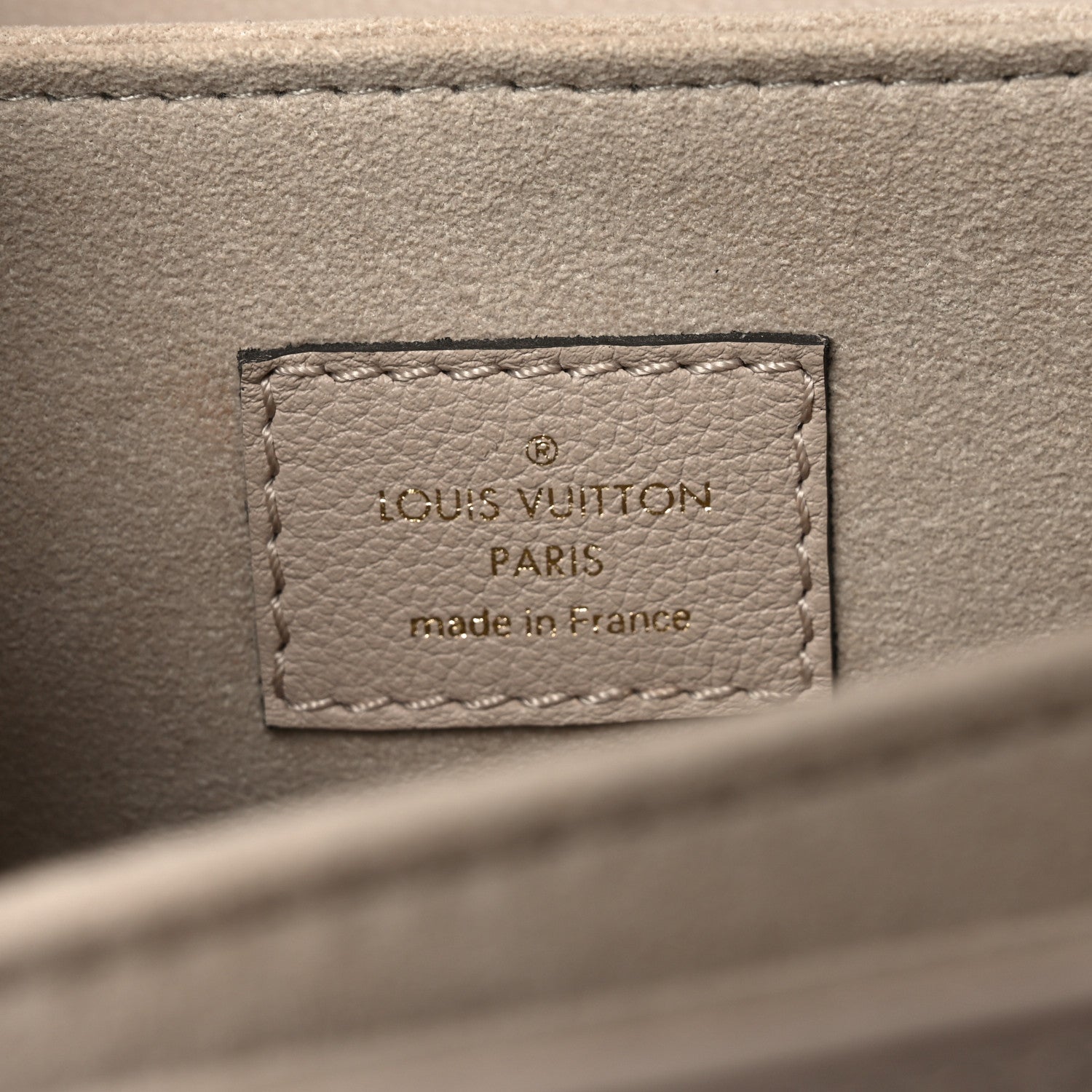 Louis Vuitton Grained Calfskin Lockme Oxford Greige 6 of 10