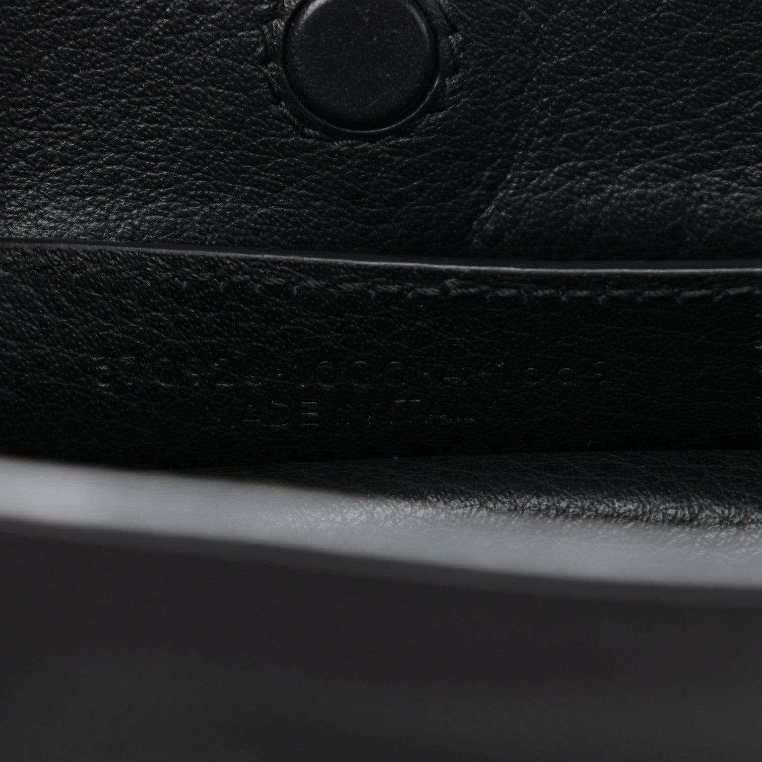 Balenciaga Veau Papier A6 Zip Around Tote Black 7 of 12