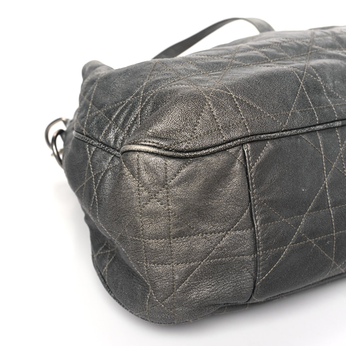 Metallic Lambskin Cannage Drawstring Bag Grey
