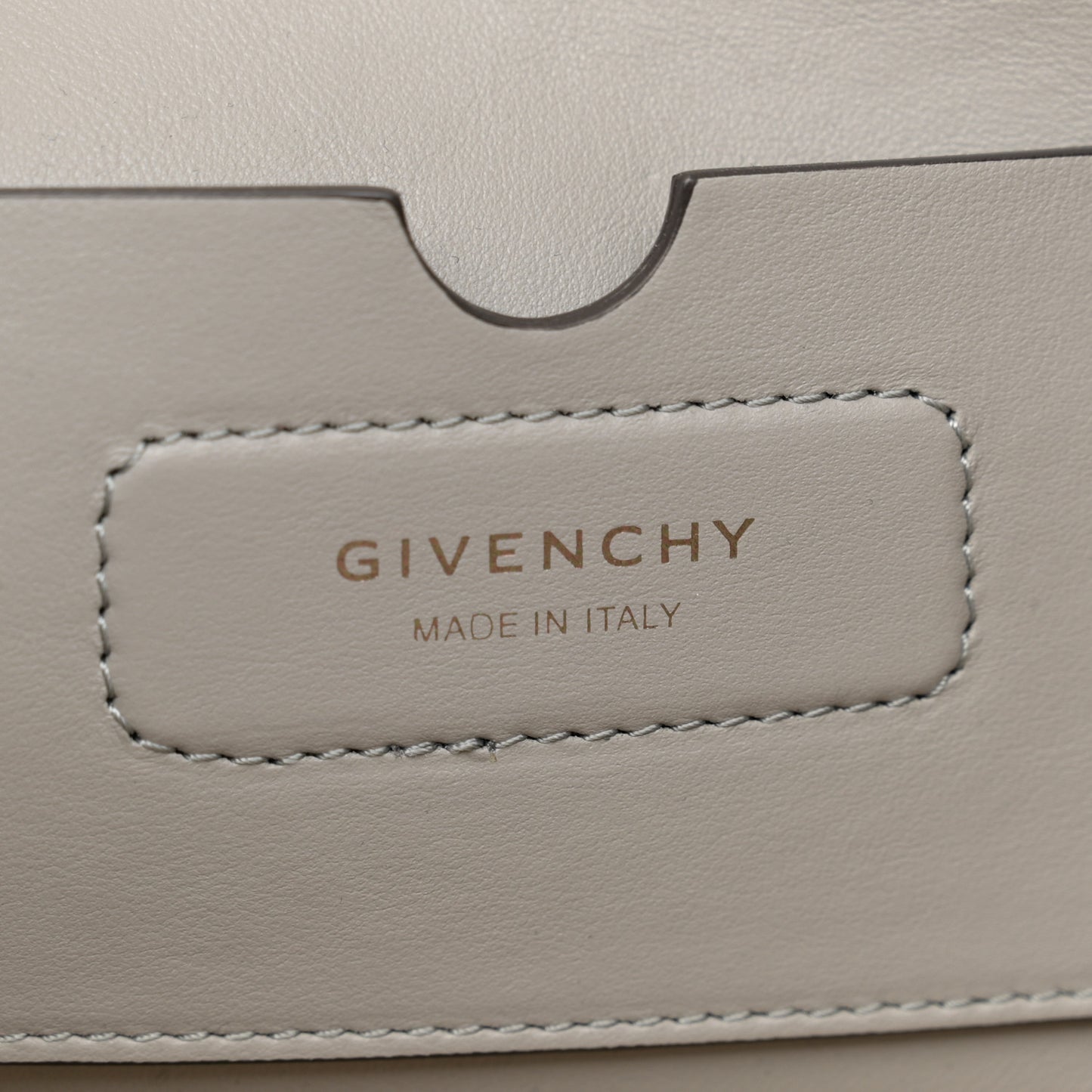 Soft Calfskin Medium Soft Antigona Pearl Grey