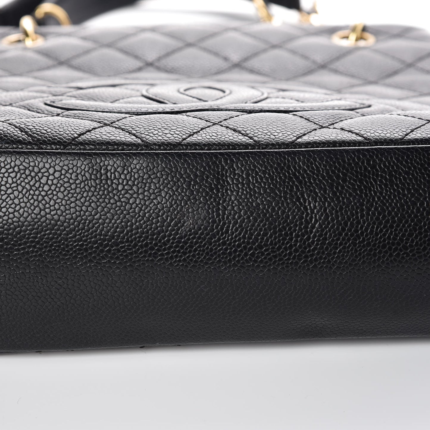 Caviar Quilted Petit Shopping Tote PST Black