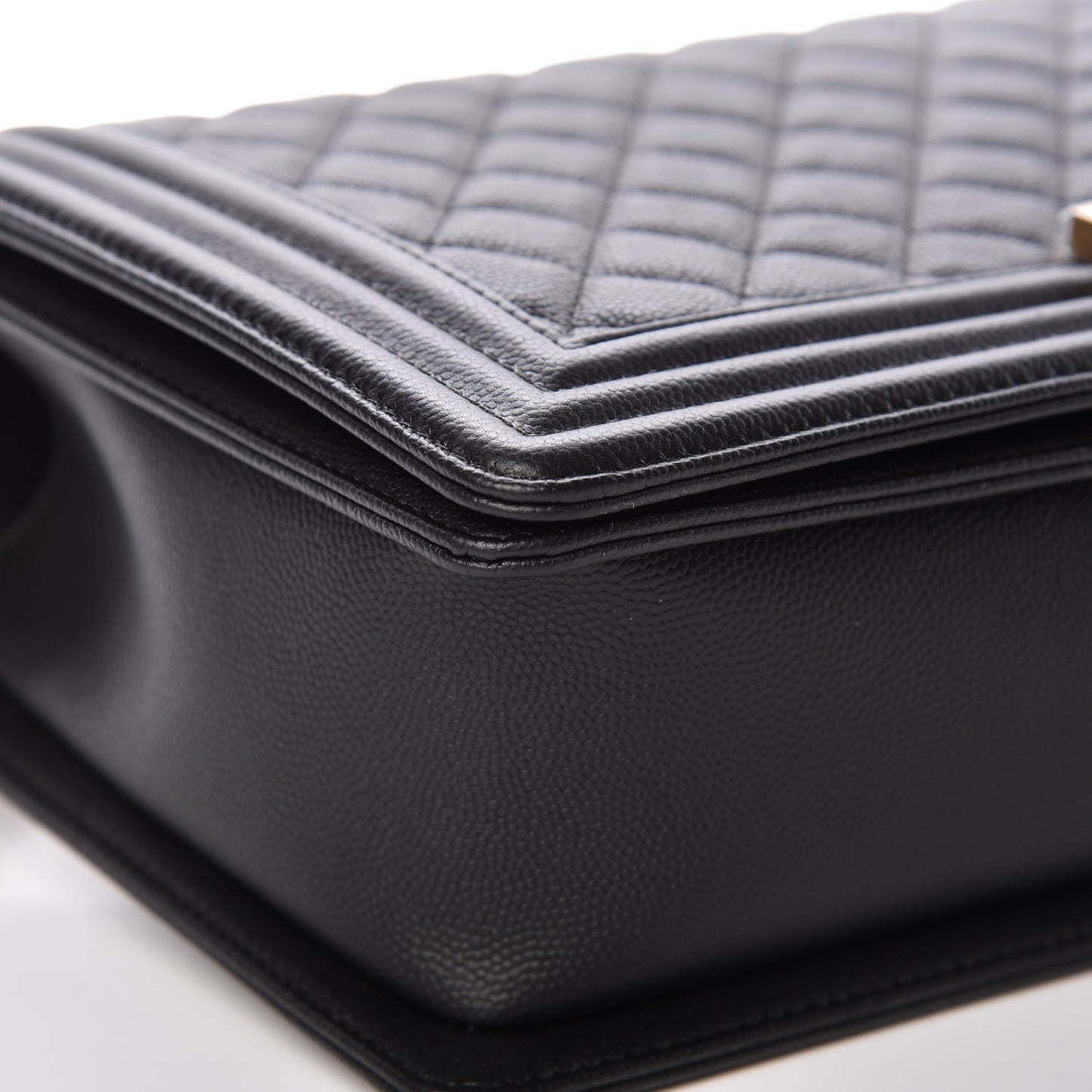 Caviar Quilted New Medium Boy Flap Black