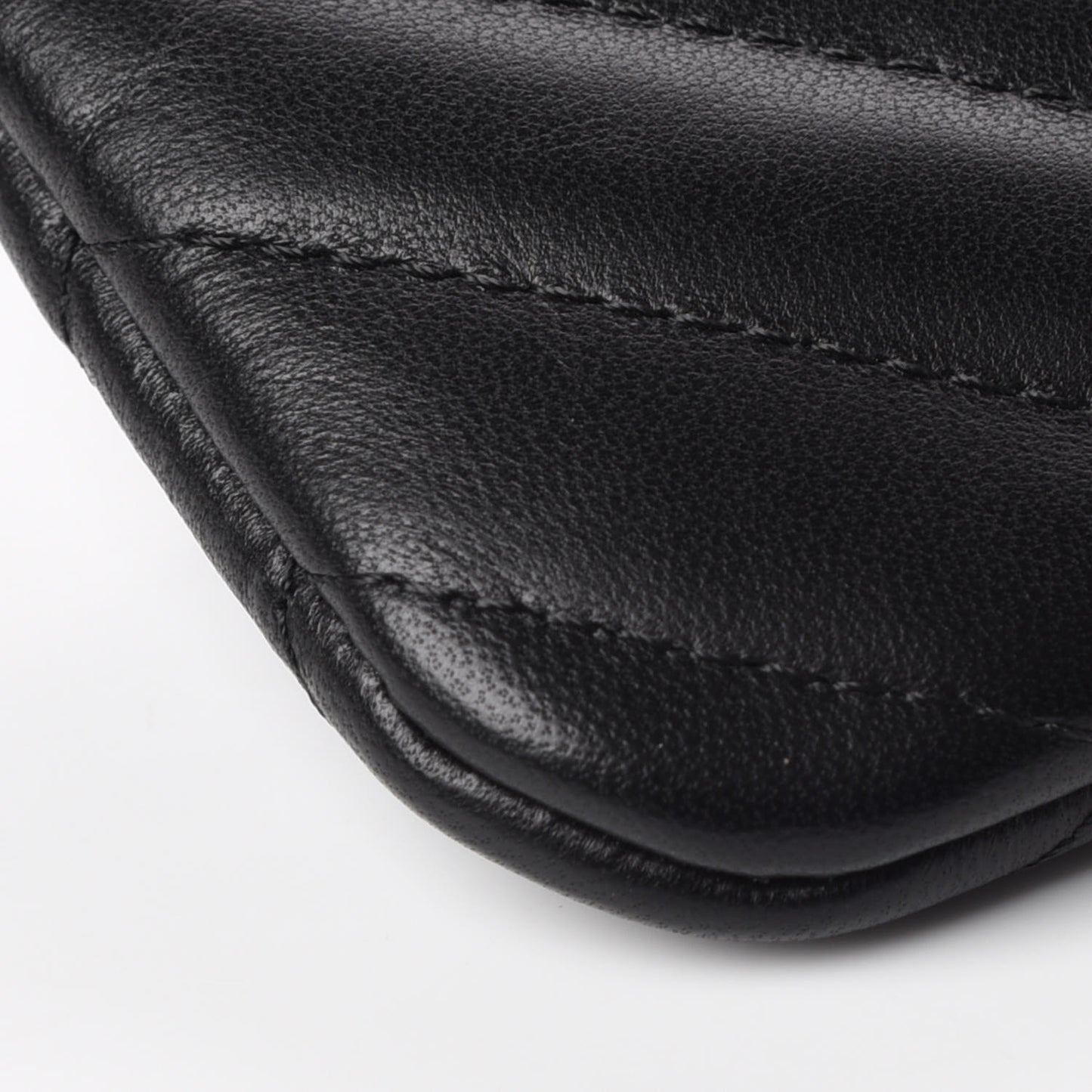 Lambskin Chevron Quilted Small Cosmetic Case Black
