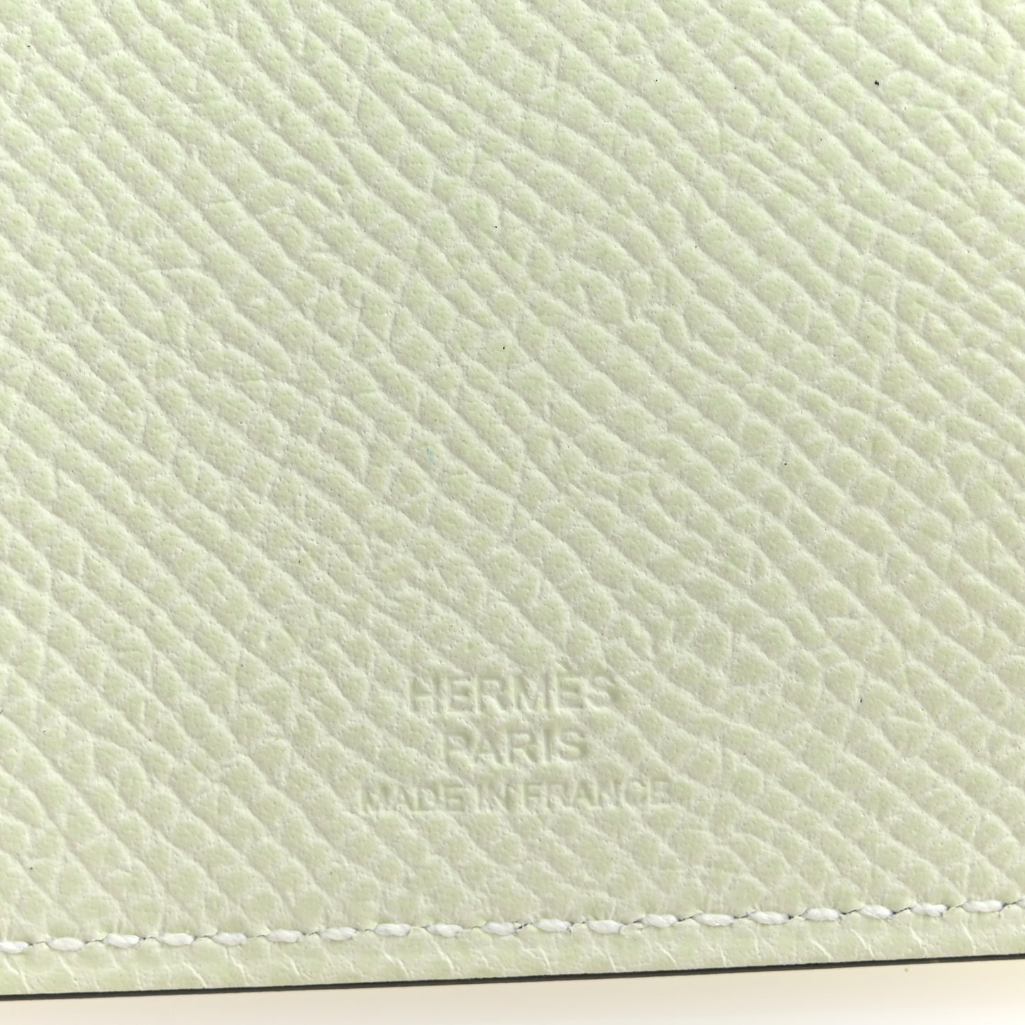 Epsom Tarmac PM Passport Holder Vert Fizz