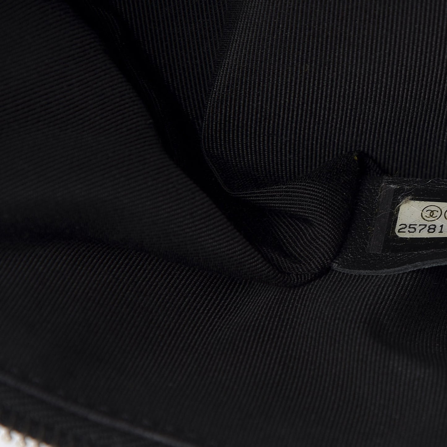 Crumpled Calfskin PVC Quilted Flap Black