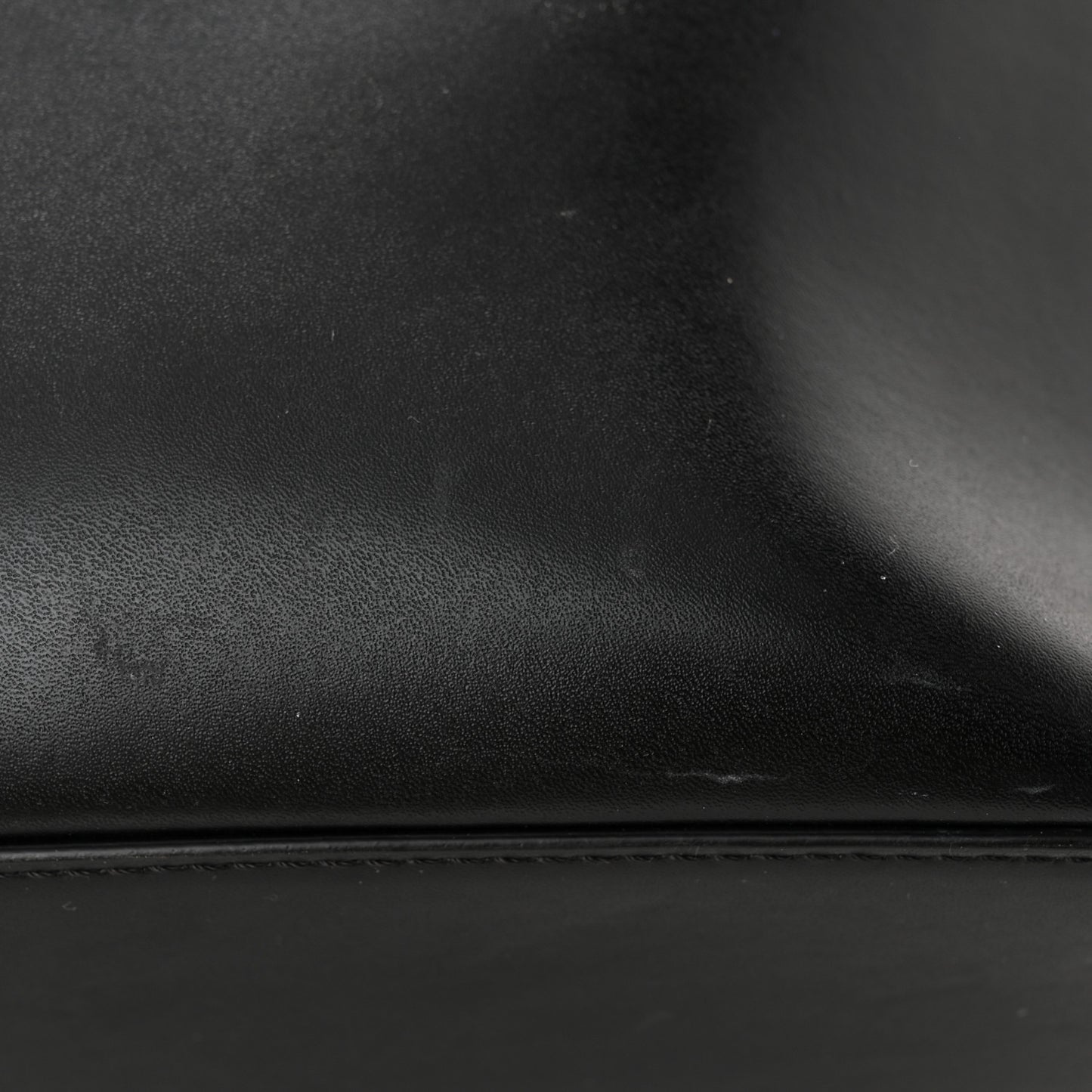 Calfskin Medium Antigona Whipstitch Handle Tote Black