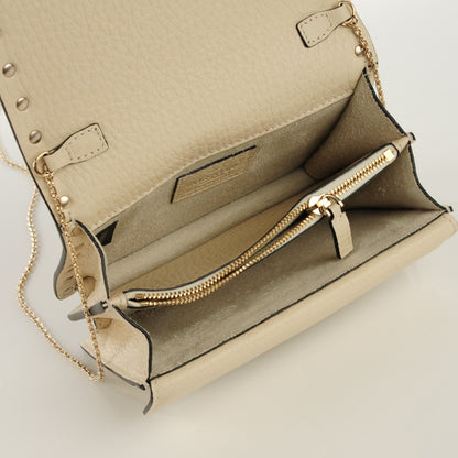 Valentino Garavani Pebbled Calfskin Rockstud Wallet on Chain Light Ivory 8 of 8