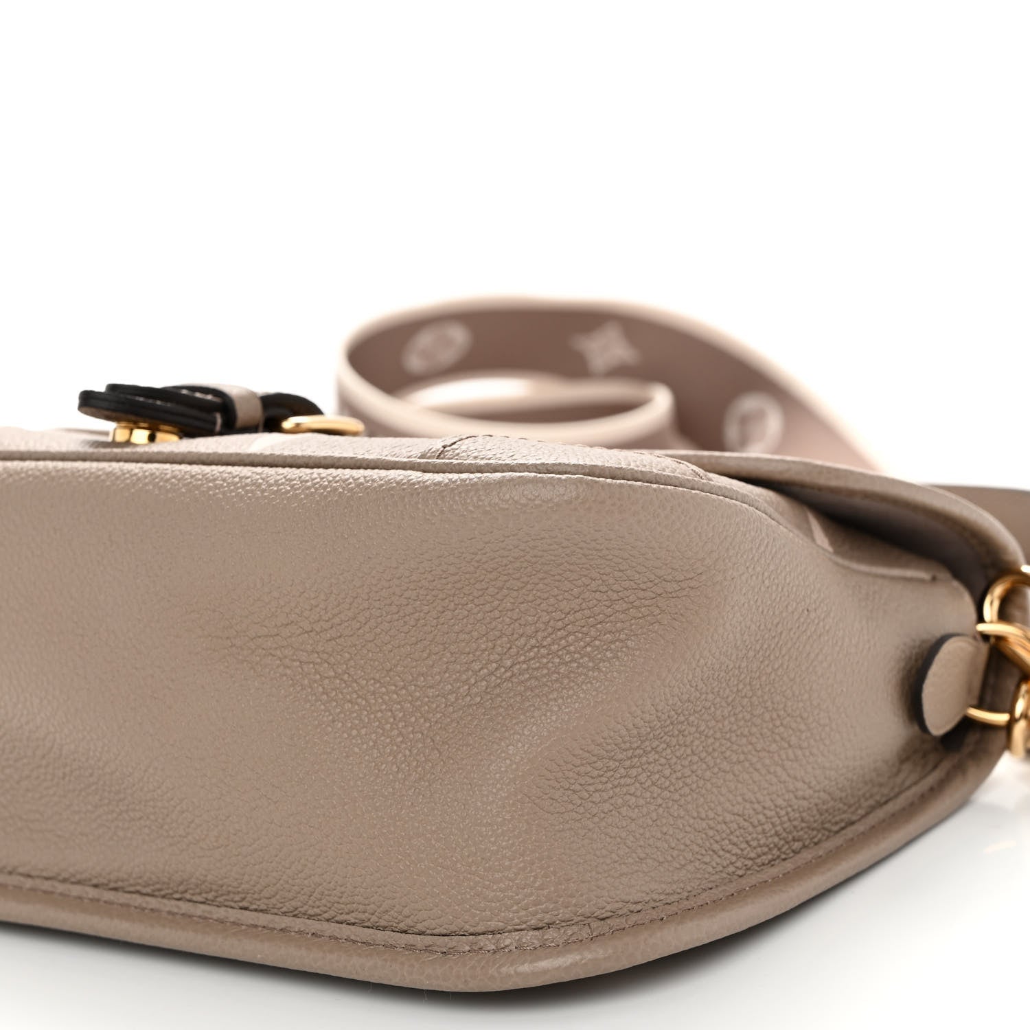 Louis Vuitton Empreinte Monogram Giant Diane Tourterelle Creme 9 of 9