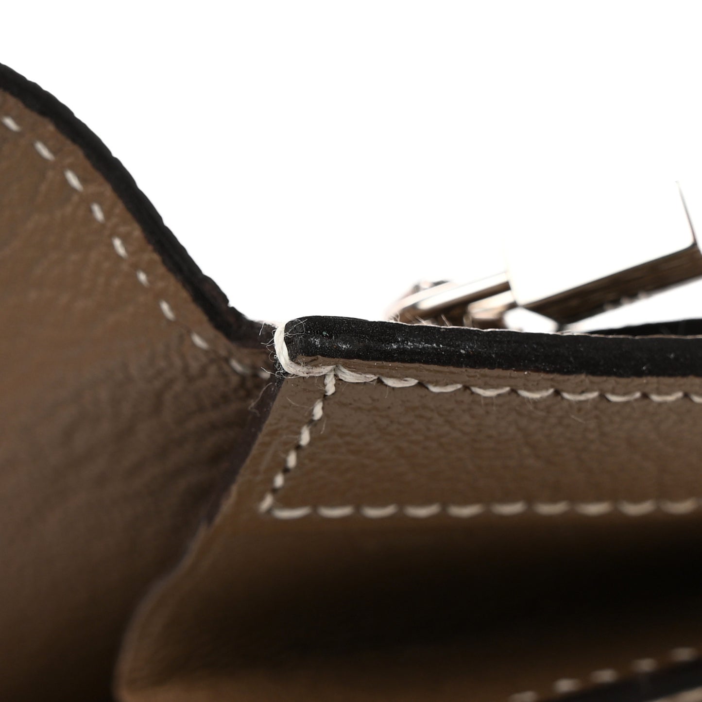 Chevre Chandra Kelly Pocket Compact Wallet Etoupe