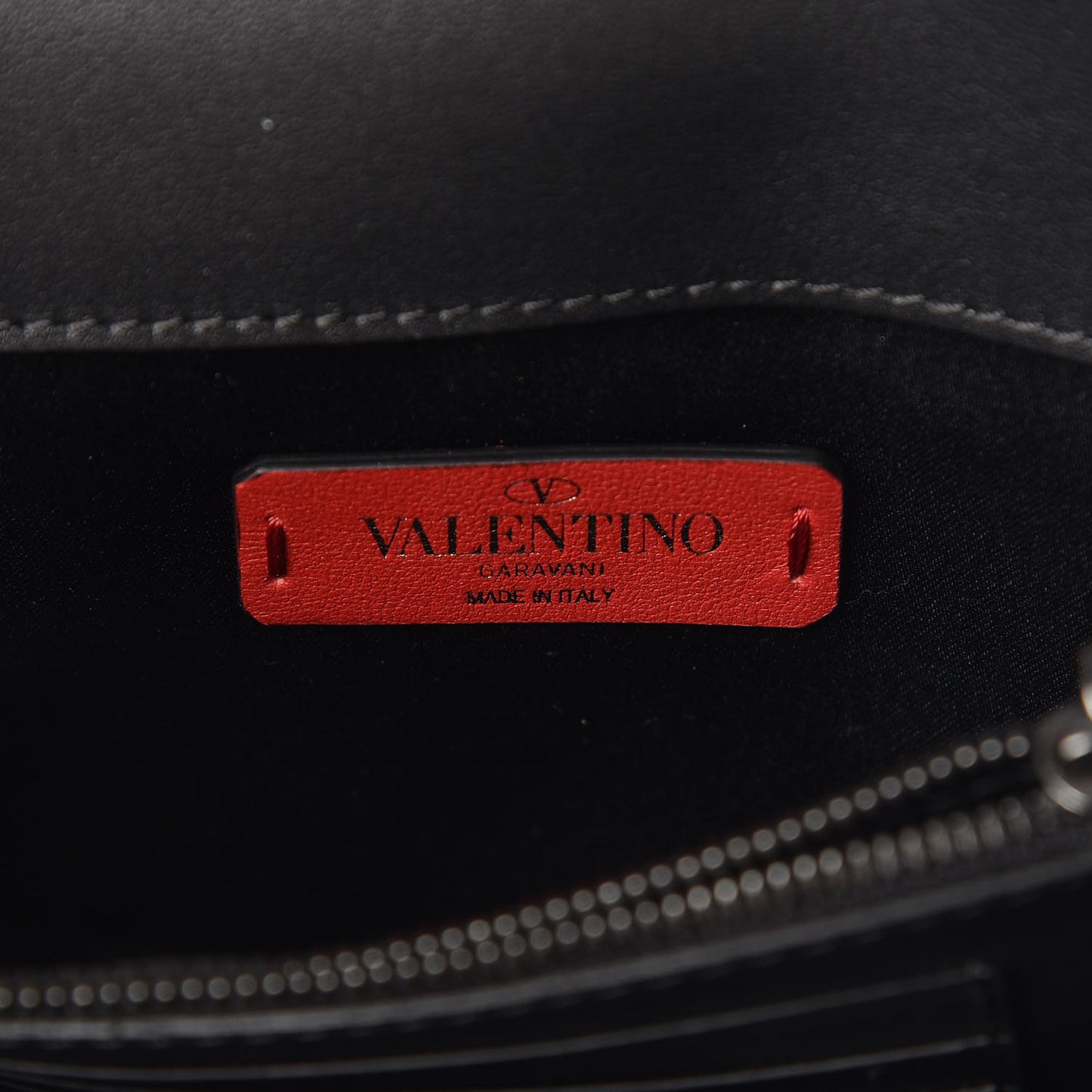 Vitello Chevron Rockstud Wallet on Chain Light Ivory Black