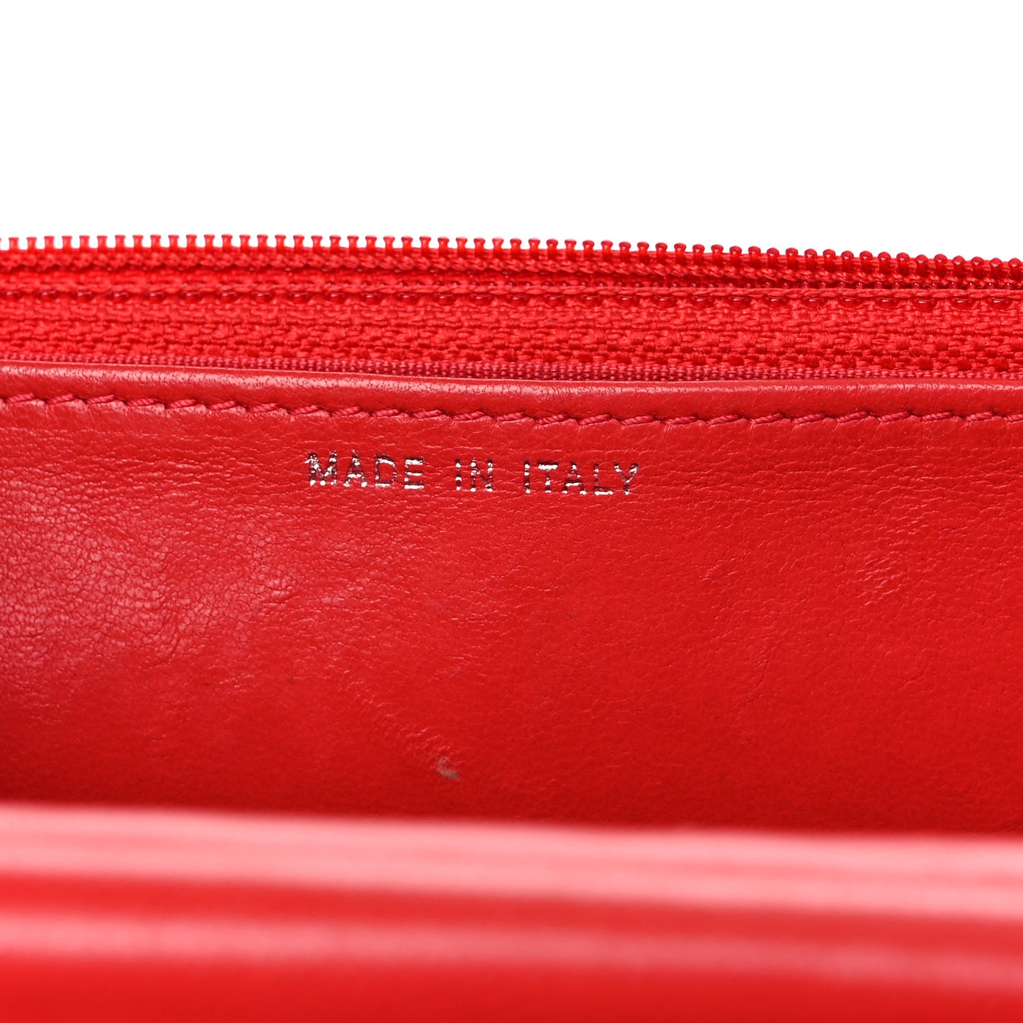 Calfskin Diamond Stitch Wallet On Chain WOC Red