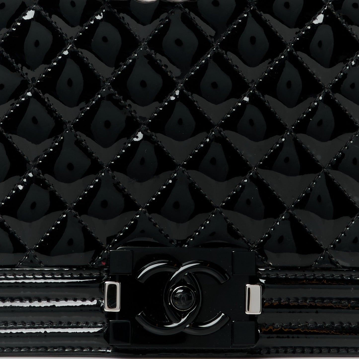 Patent Calfskin Quilted New Medium Plexiglass Boy Flap Black