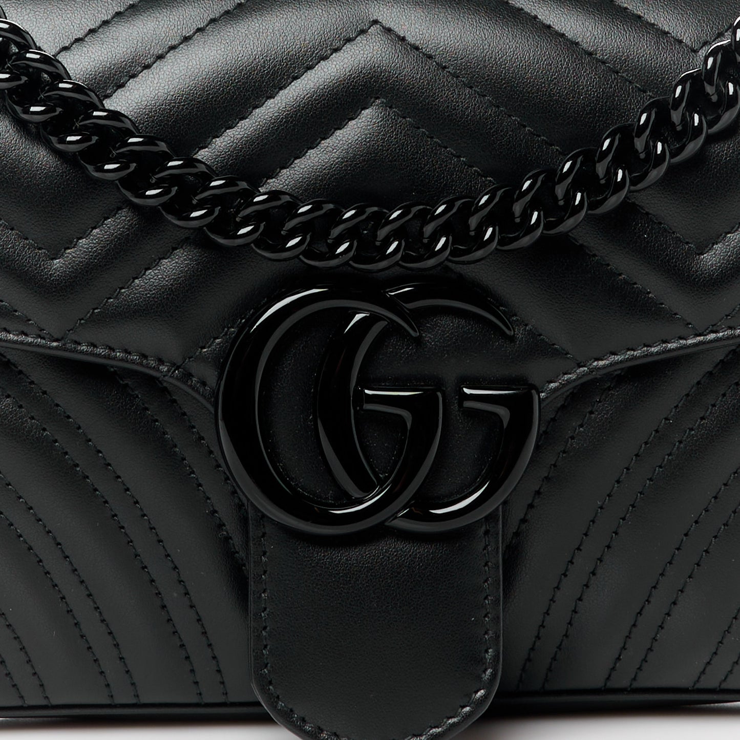 Calfskin Matelasse Monochrome Small GG Marmont Shoulder Bag Black