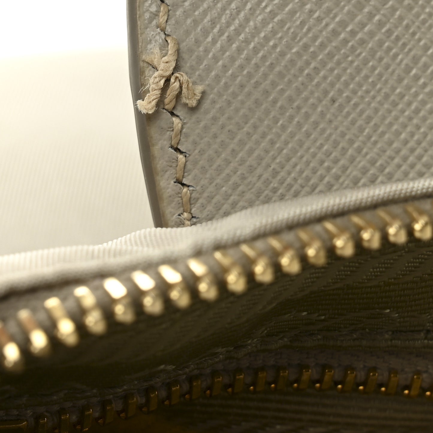 Tessuto Nylon Saffiano Crossbody Bag Pomice